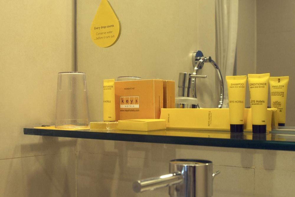 Keys Prima By Lemon Tree Hotels, Pimpri, Pune Buitenkant foto