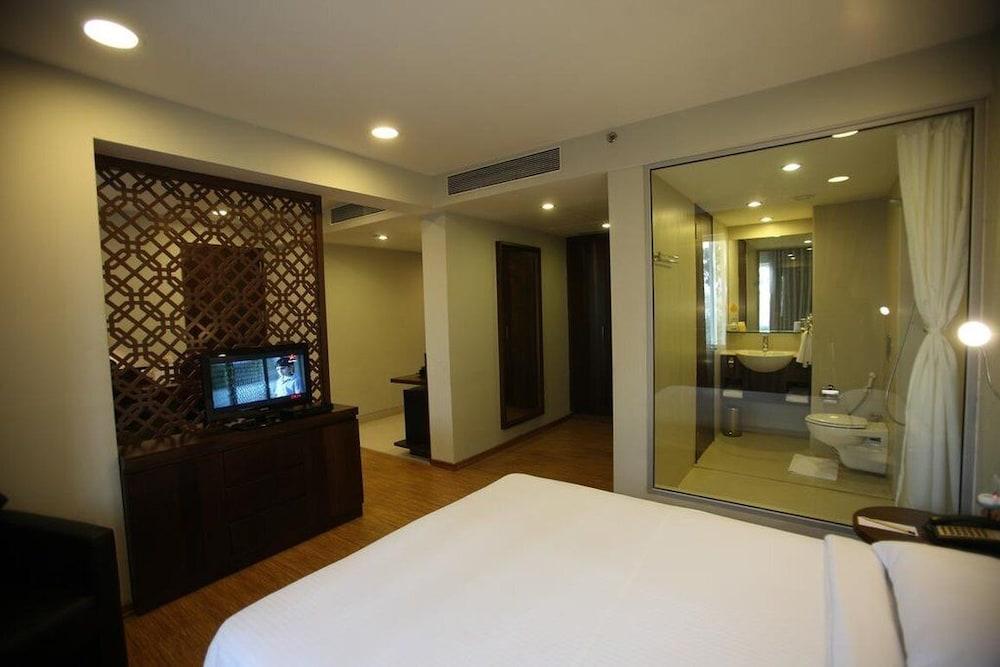 Keys Prima By Lemon Tree Hotels, Pimpri, Pune Buitenkant foto