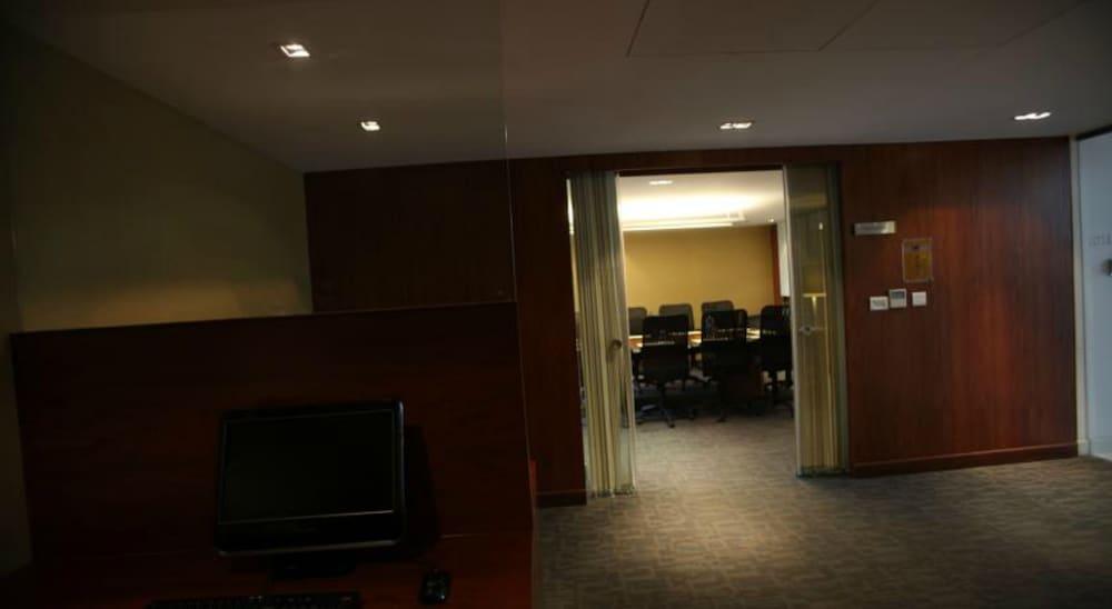 Keys Prima By Lemon Tree Hotels, Pimpri, Pune Buitenkant foto