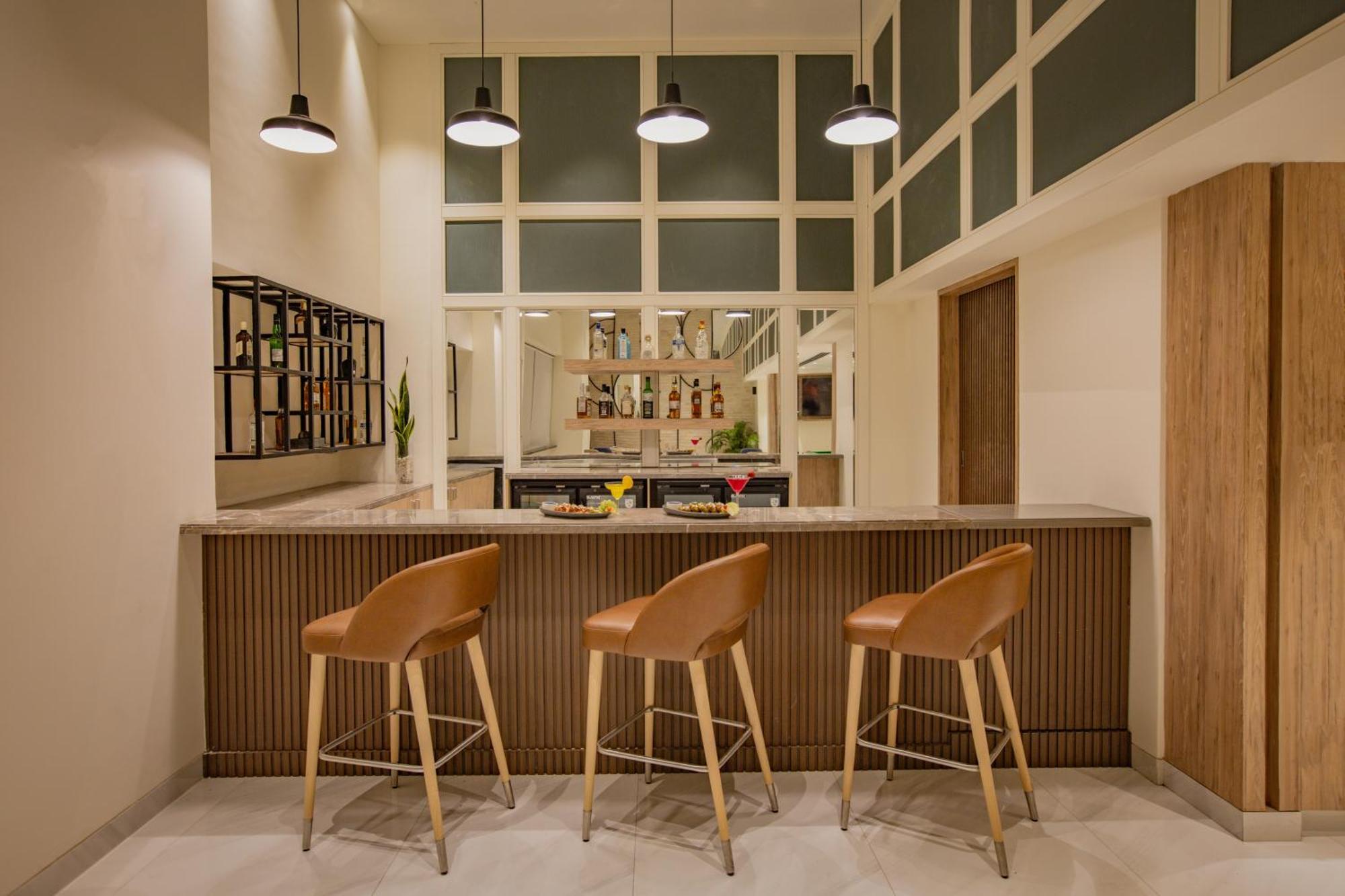 Keys Prima By Lemon Tree Hotels, Pimpri, Pune Buitenkant foto