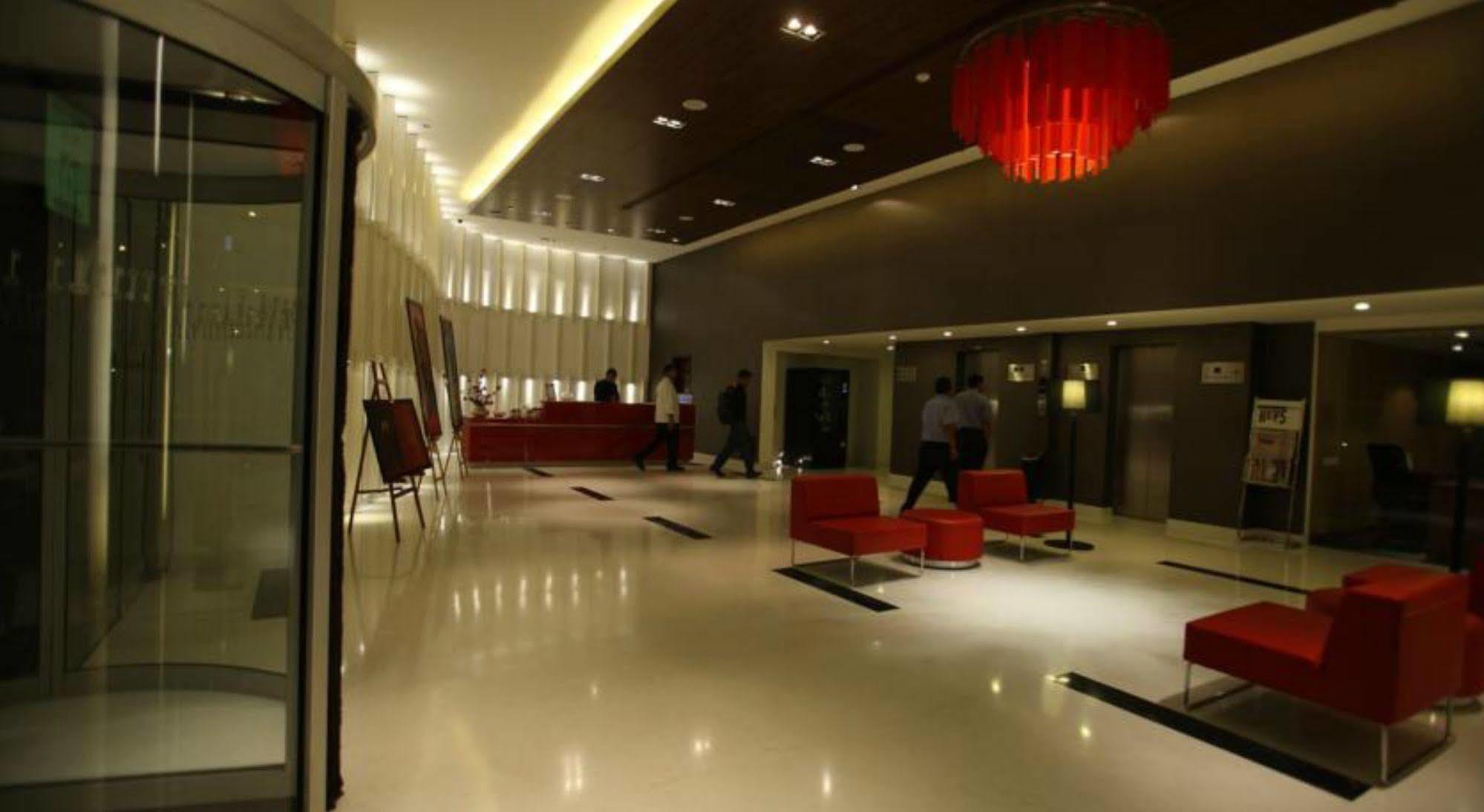 Keys Prima By Lemon Tree Hotels, Pimpri, Pune Buitenkant foto